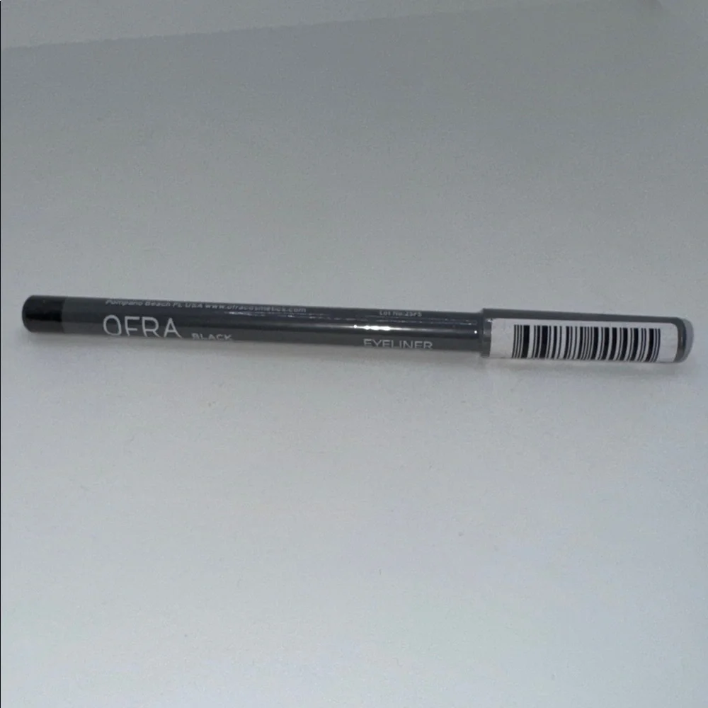 OFRA Eyeliner Pencil in Black Full Size 1.2G New & Sealed